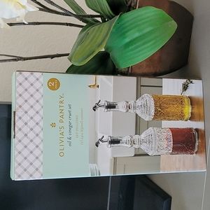 Oil and Vinegar Vintage style Glass set